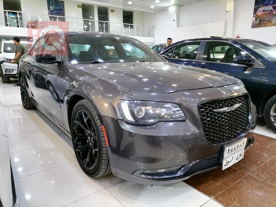 كرايسلر 300